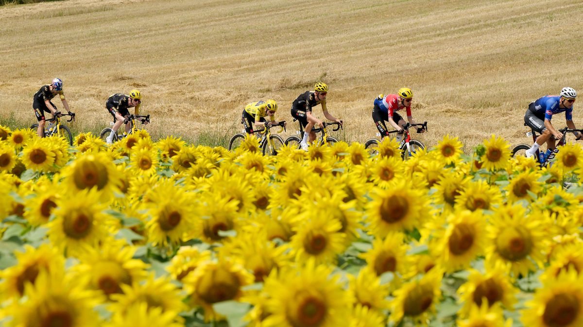 Nejlepší fotky z Tour de France. Co vidí Pogačar a další ze svého kola
